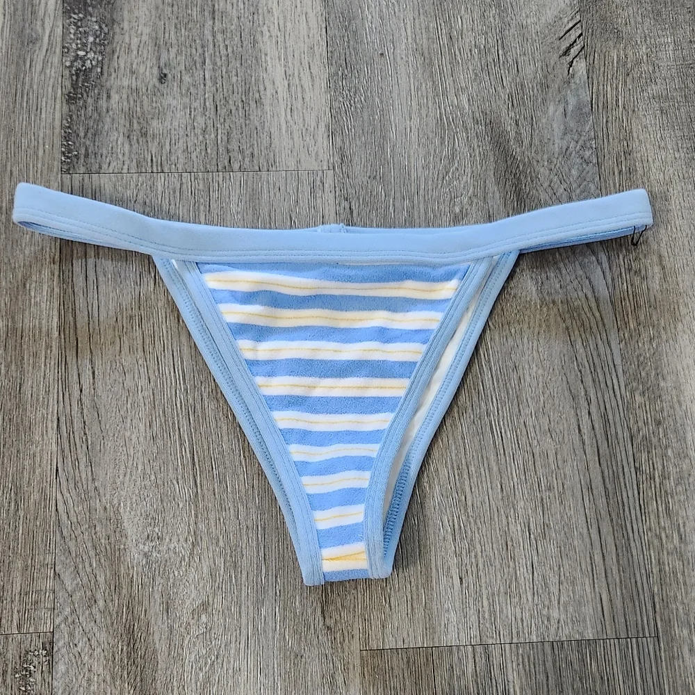 Frankies Bikinis chic bikini